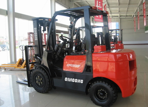 3 Tons Diesel Powered Forklift CPCD 30F
